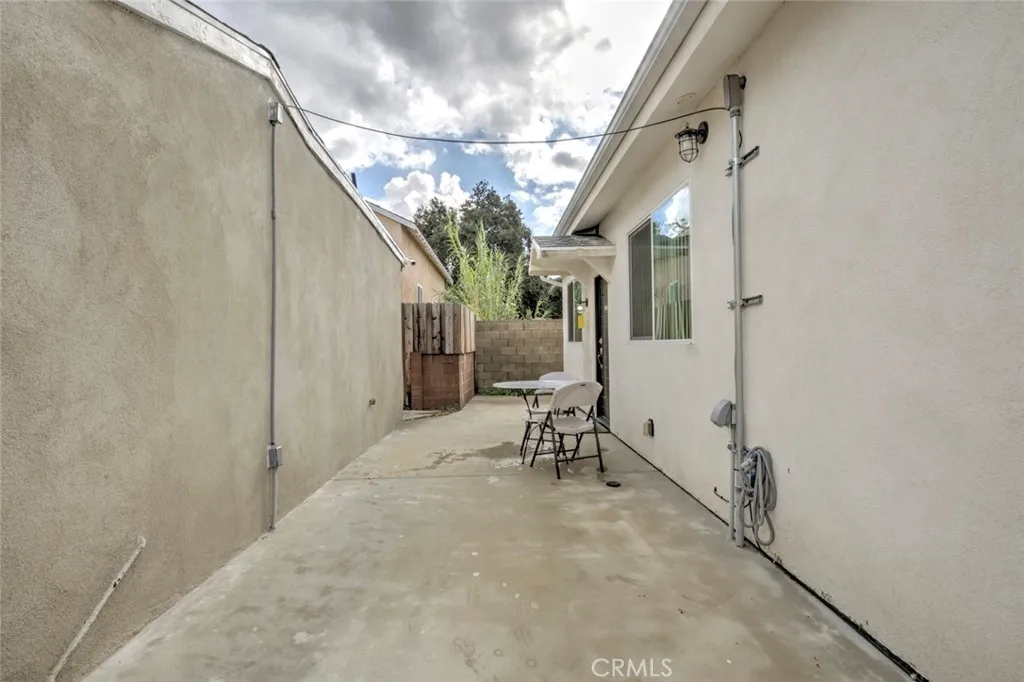 10343 Jardine Avenue, Sunland, CA 91040 - Photo 3 of 23, Sunland, CA