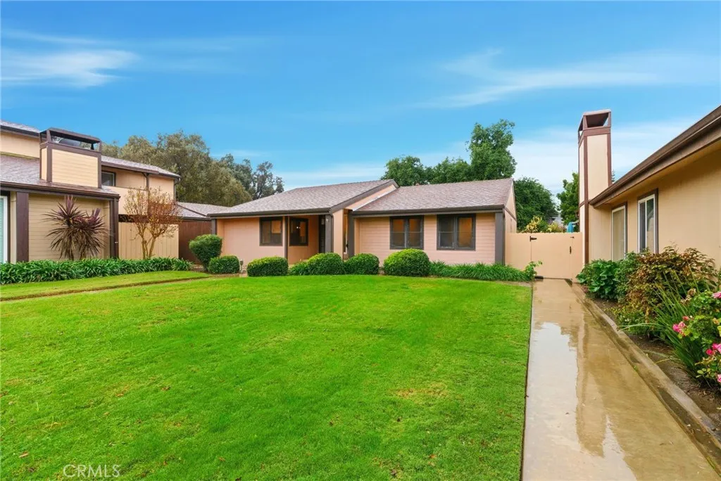 3737 W Hillsdale Avenue, Visalia, CA 93291 - Photo 4 of 30, Visalia, CA