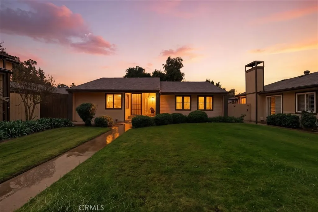 3737 W Hillsdale Avenue, Visalia, CA 93291