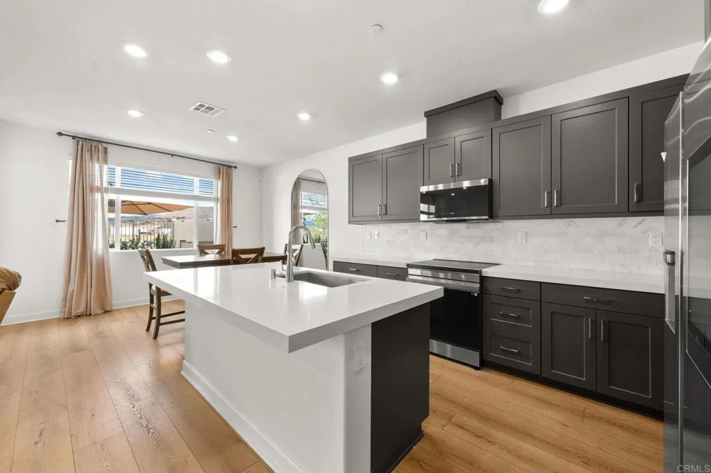 Photo #1: PTP2508655 Listing: Photo #1