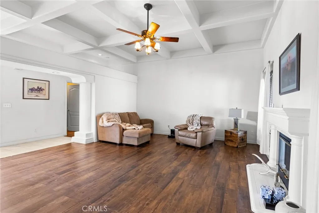 900 Michelle Court, Chowchilla, CA 93610 - Photo 4 of 36, Chowchilla, CA