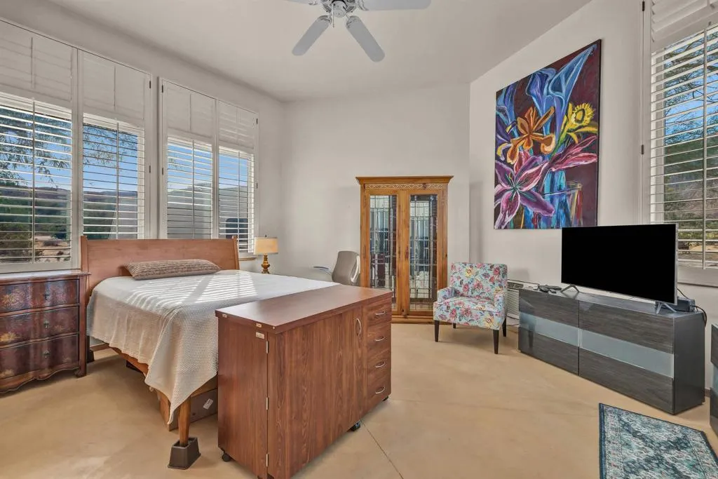 https://cdn.realtyfeed.com/cdn/127/306591004/02bae8c05fbabfb00072edb207962b14.webp