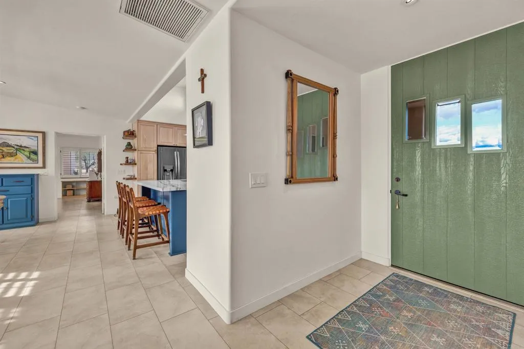 https://cdn.realtyfeed.com/cdn/127/306591004/25c17302ba37b9e0fc2b39a756b31fa3.webp