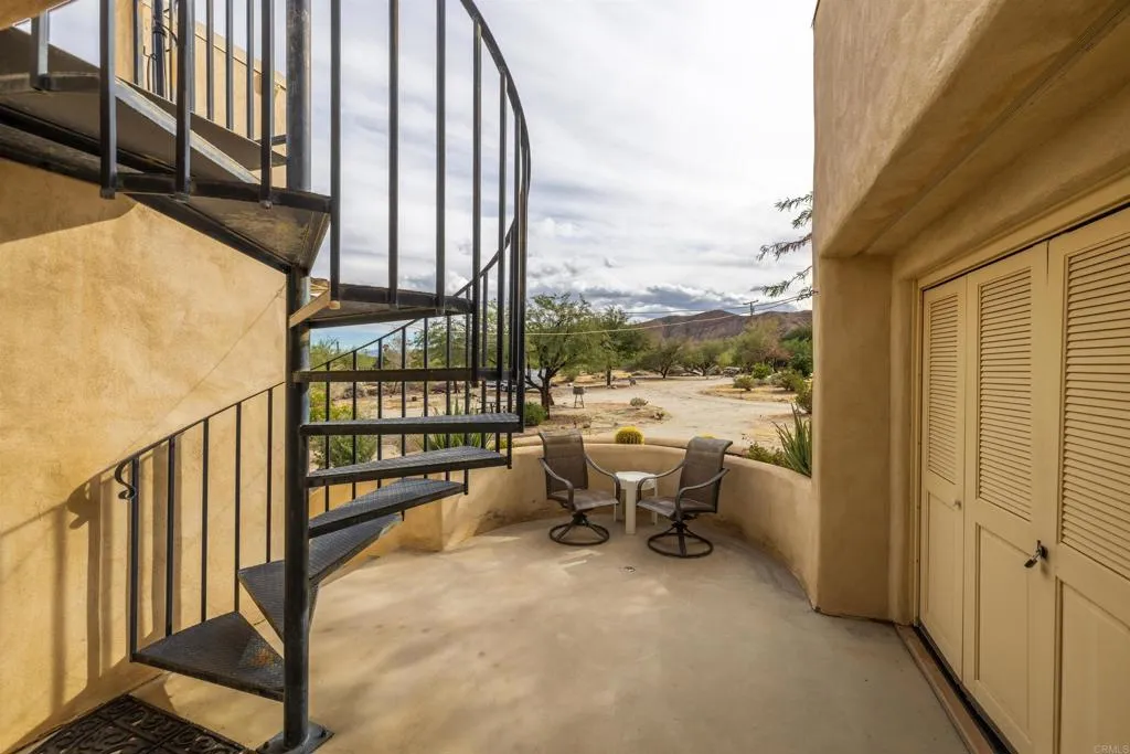 https://cdn.realtyfeed.com/cdn/127/306591004/82068333fd5d111ec38f0c0462f5060d.webp
