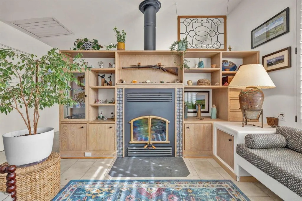 https://cdn.realtyfeed.com/cdn/127/306591004/e4086060cf6abc6c2f61cbd411055746.webp