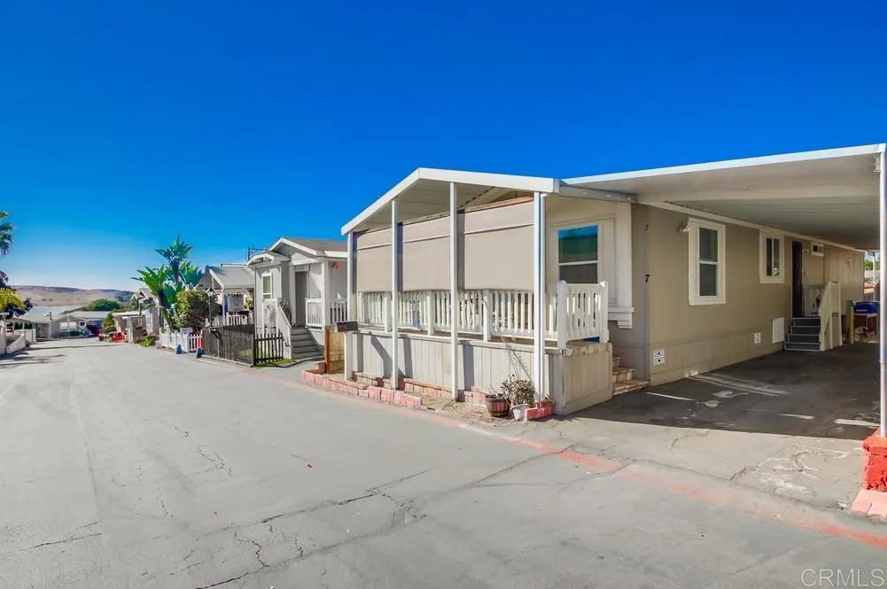 https://cdn.realtyfeed.com/cdn/127/306591025/2e9098effbe3f2261d299d182b58ab5f.webp