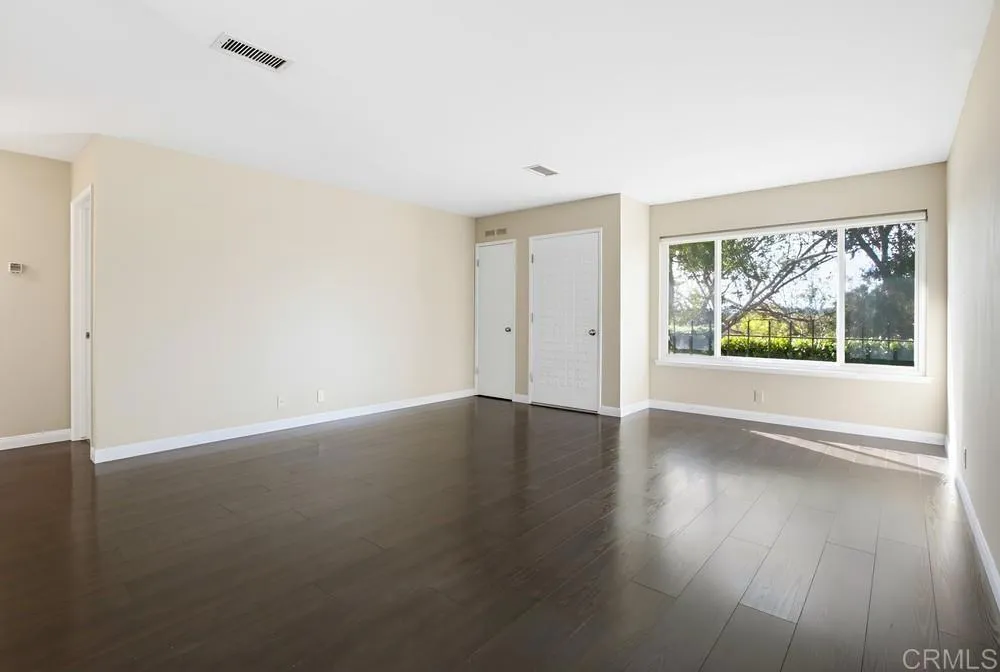 https://cdn.realtyfeed.com/cdn/127/306591051/015cb5d18903f12587994fc57635b699.webp