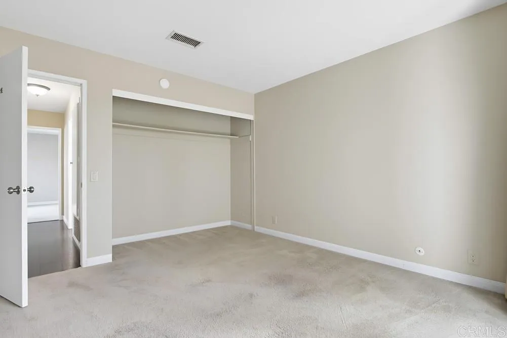 https://cdn.realtyfeed.com/cdn/127/306591051/85955c3ce60a8b0792b4b90c4b3f8aa3.webp