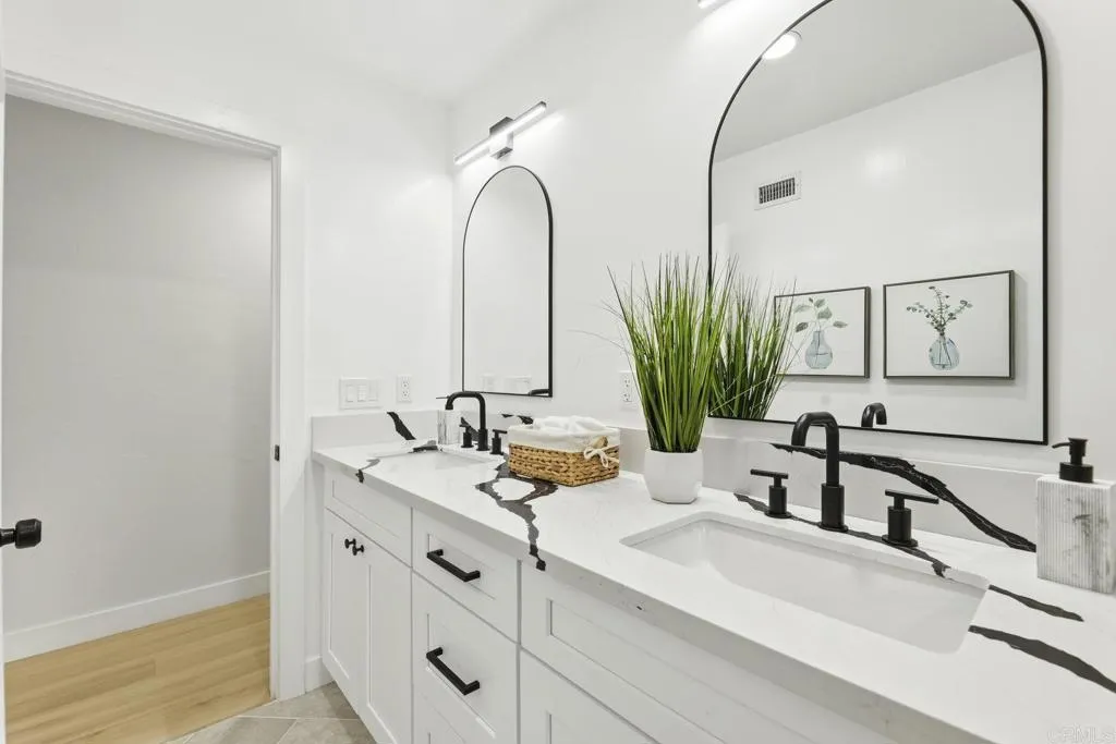 https://cdn.realtyfeed.com/cdn/127/306591117/cc4e23464163e604f2b58271886a2858.webp