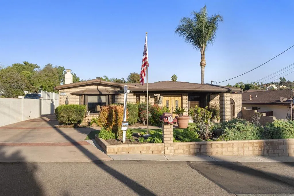https://cdn.realtyfeed.com/cdn/127/306591122/fd9ec121b9e0c74e153a7243218ce448.webp