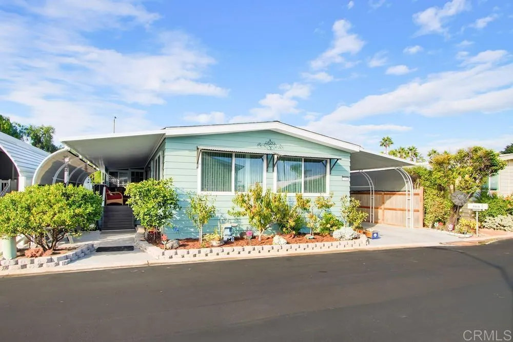 https://cdn.realtyfeed.com/cdn/127/306591158/3259a8f7933ad3231645fcb133dec9d9.webp