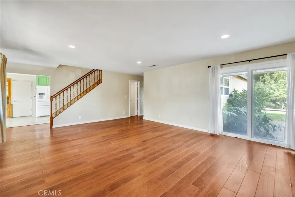 https://cdn.realtyfeed.com/cdn/127/306591218/9bdc0f8b1ba827f0798434987100c3c7.webp