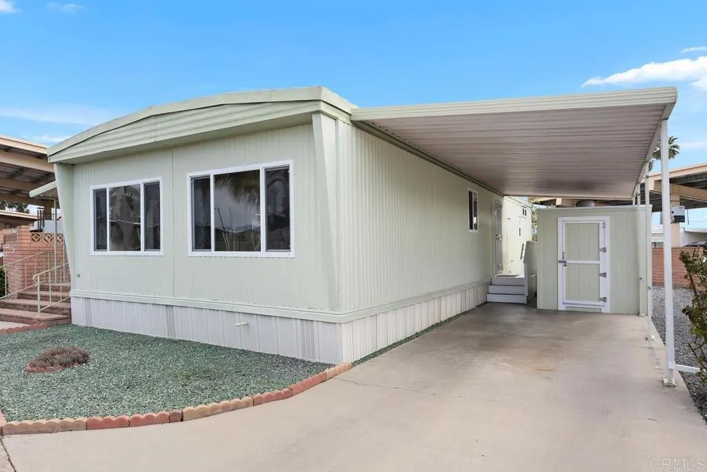 https://cdn.realtyfeed.com/cdn/127/306591252/2de30cc9b90b766e6d02135e63f29896.webp
