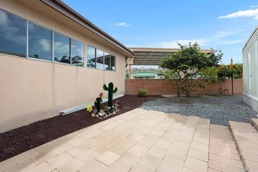 https://cdn.realtyfeed.com/cdn/127/306591252/6ba339dd061fc4582352b0a2284fb25f.webp