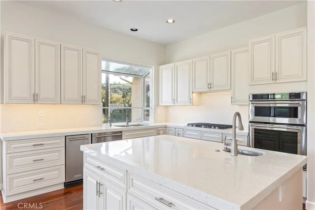 https://cdn.realtyfeed.com/cdn/127/306591381/00904a4c67a60c0d81effea7528098f0.webp