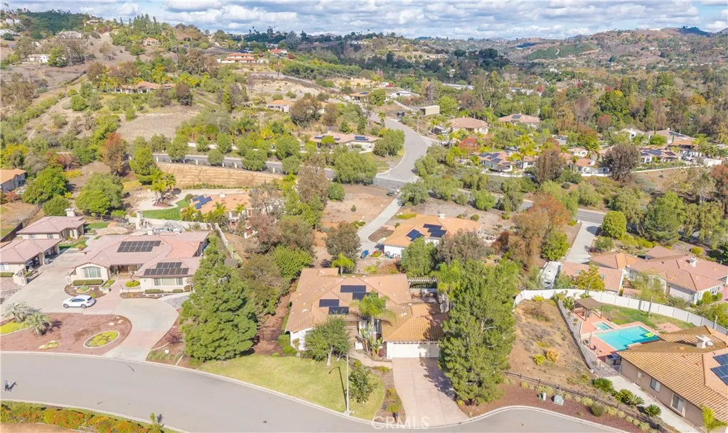https://cdn.realtyfeed.com/cdn/127/306591381/2608530e0eb63856eed065623eb21689.webp