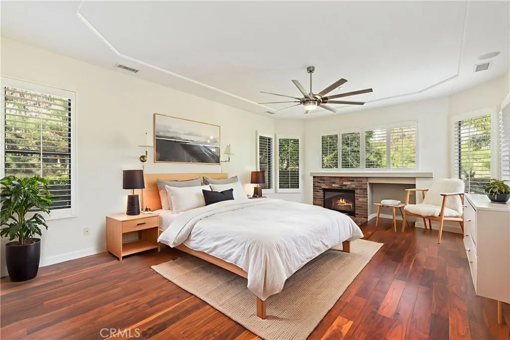 https://cdn.realtyfeed.com/cdn/127/306591381/2f51902bec4eb2092b8594d933df58ad.webp
