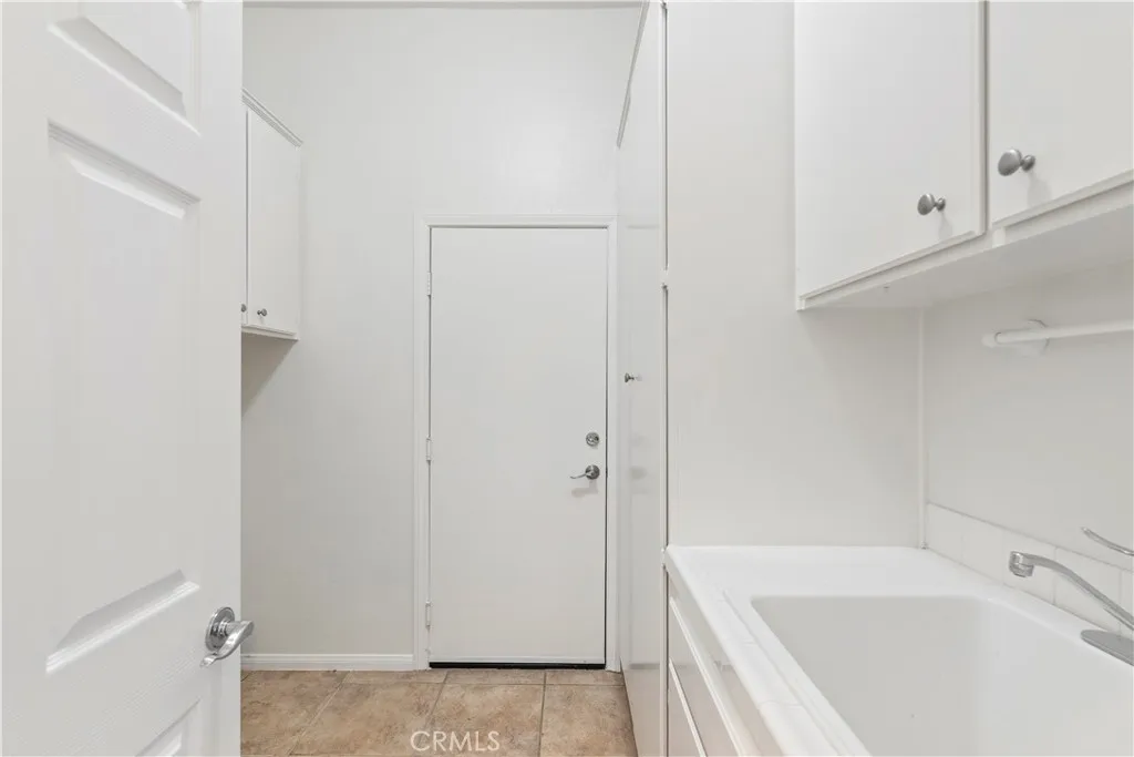 https://cdn.realtyfeed.com/cdn/127/306591381/677c6061f9a4be5b123a9d1f85589906.webp
