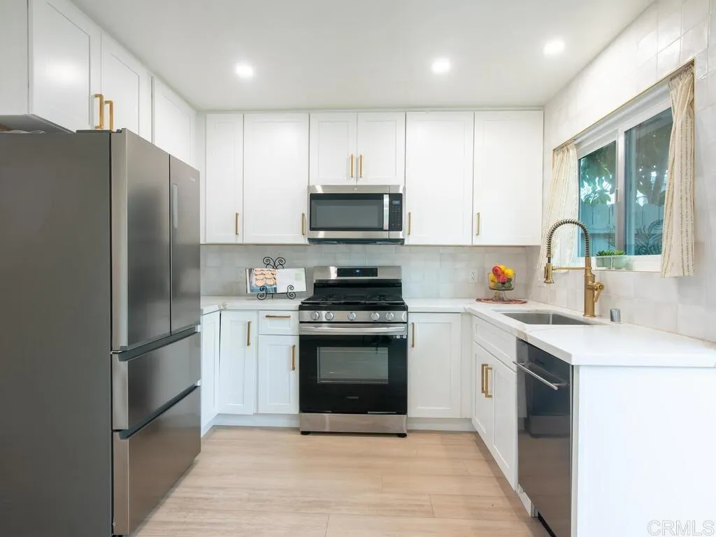 Photo #8: NDP2510967 Listing: Photo #8