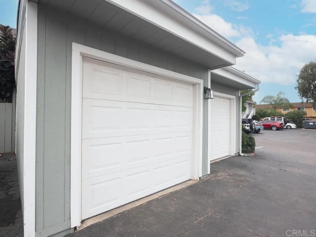 Photo #27: NDP2510967 Listing: Photo #27