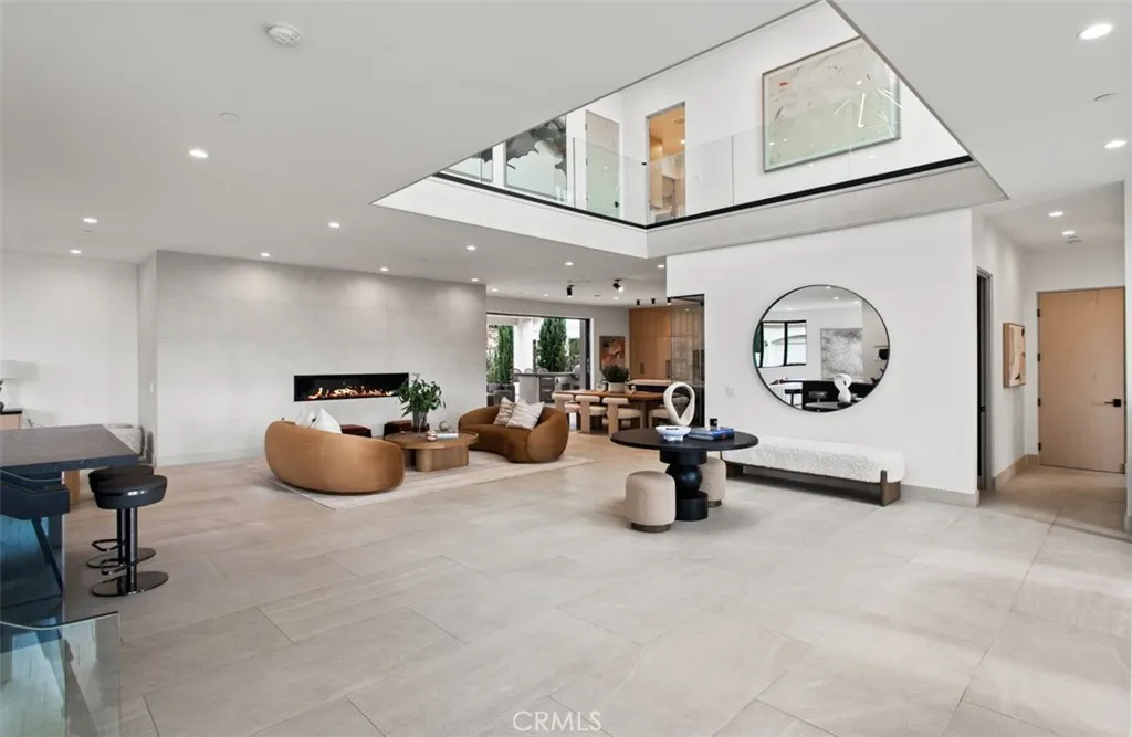 1210 Kings Rd, Newport Beach, CA, 92663