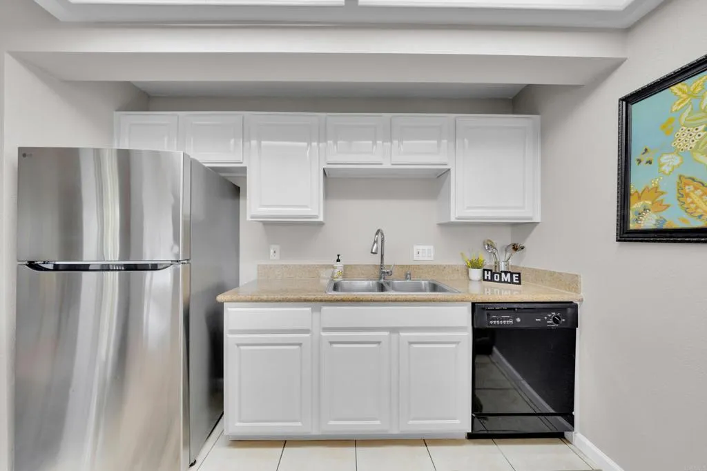 https://cdn.realtyfeed.com/cdn/127/306591442/926731cfa0d8d1c03502fd390f327f5e.webp