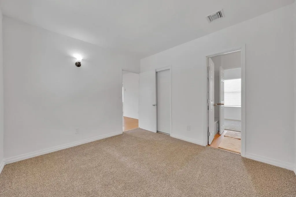 https://cdn.realtyfeed.com/cdn/127/306591480/3e43728b39987a00acf329911818d986.webp
