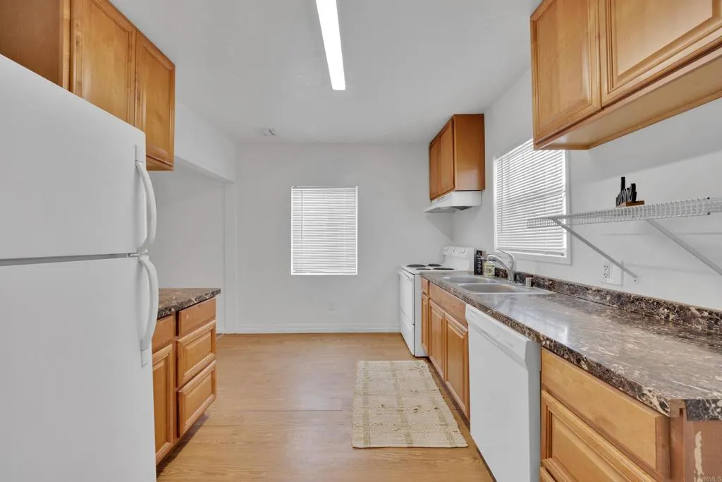 https://cdn.realtyfeed.com/cdn/127/306591480/51b588e07ab95302747907557a7d23f4.webp