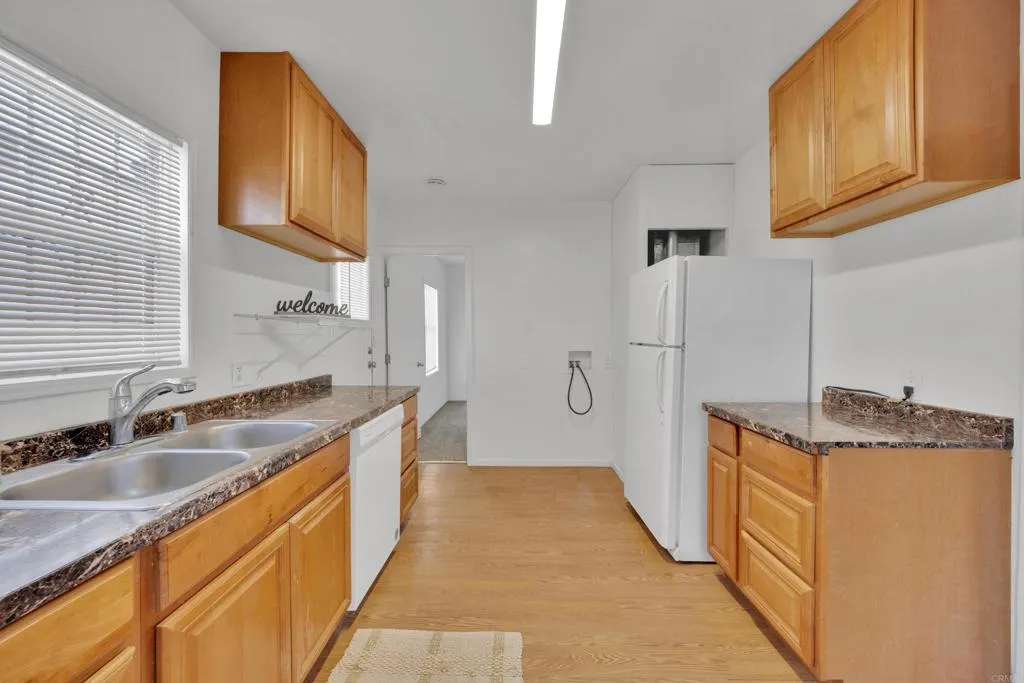 https://cdn.realtyfeed.com/cdn/127/306591480/735d851744ec22f8525316946e804a1d.webp