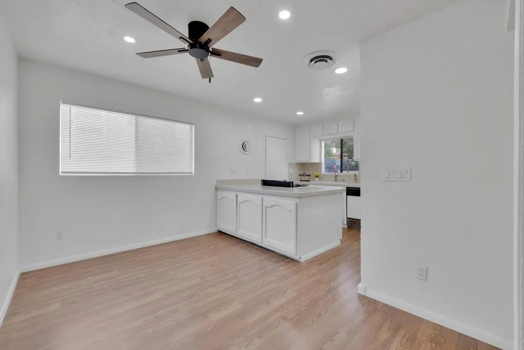https://cdn.realtyfeed.com/cdn/127/306591480/8ebc96f0995a8319e306ccd07a4f1960.webp
