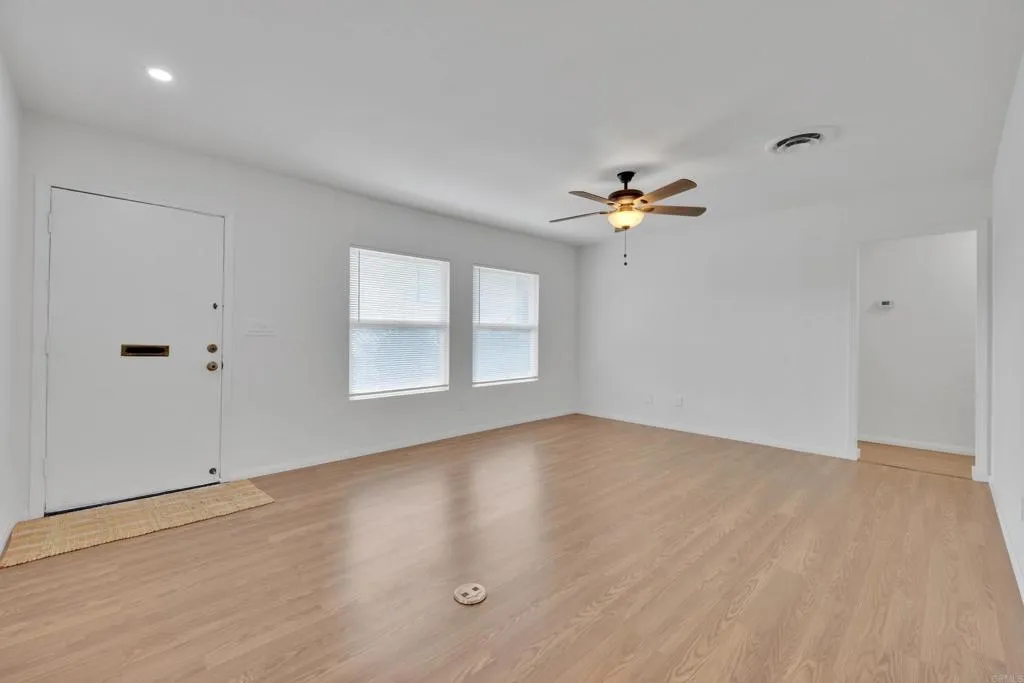 https://cdn.realtyfeed.com/cdn/127/306591480/9b5f0179d3718f61f761f22cfccd029e.webp