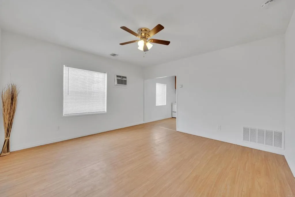 https://cdn.realtyfeed.com/cdn/127/306591480/b3f3d432d0b6b6cca773261f4debd383.webp