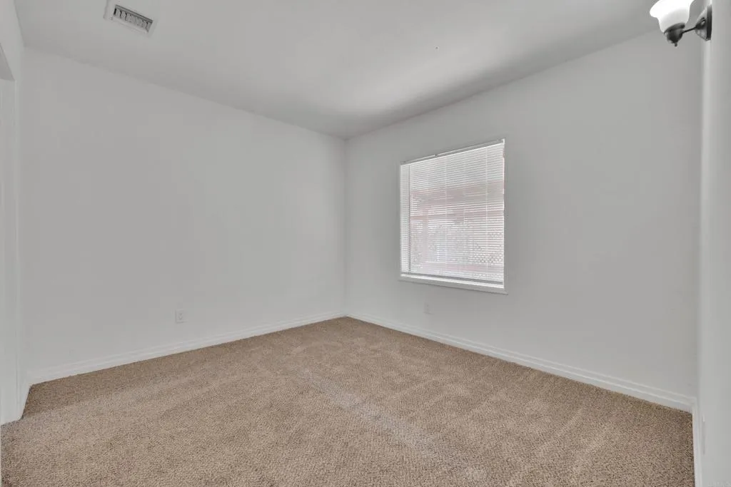 https://cdn.realtyfeed.com/cdn/127/306591480/f0232622515121d74fdc58d3fa97cfe3.webp