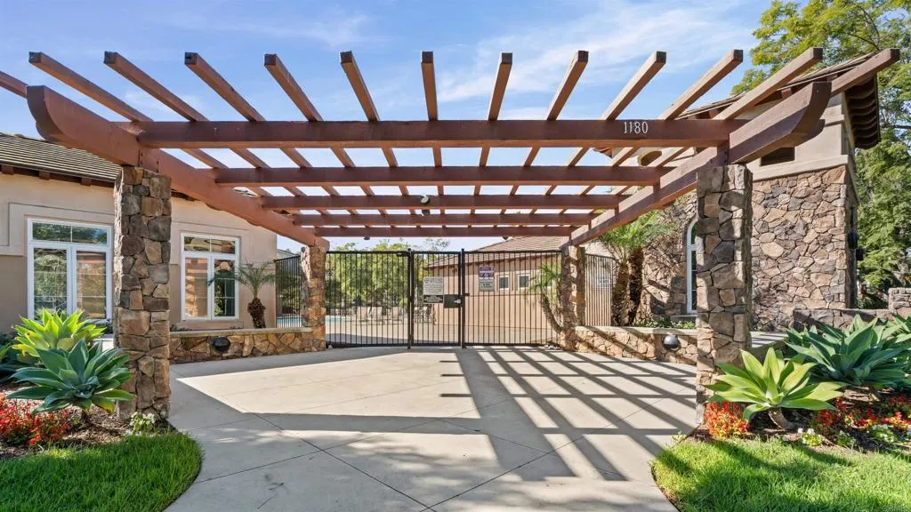 https://cdn.realtyfeed.com/cdn/127/306591580/3273d4c861ec3079c983207df1bdcb7a.webp