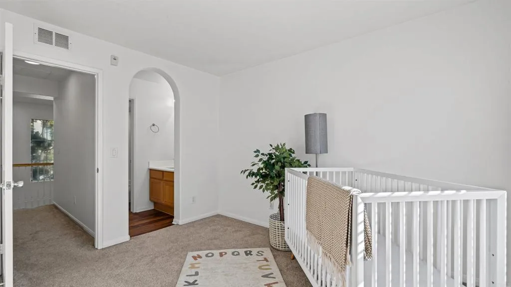 https://cdn.realtyfeed.com/cdn/127/306591580/7ec7f819a6824fffcc278d087feb45a5.webp