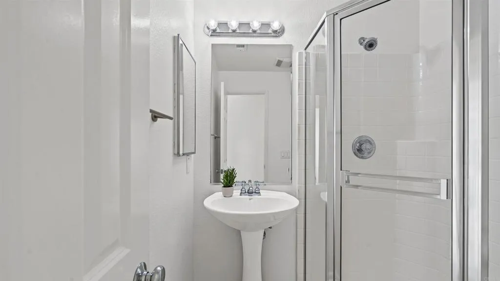 https://cdn.realtyfeed.com/cdn/127/306591580/84ccf7d734e394b733e1f3784bcb450b.webp