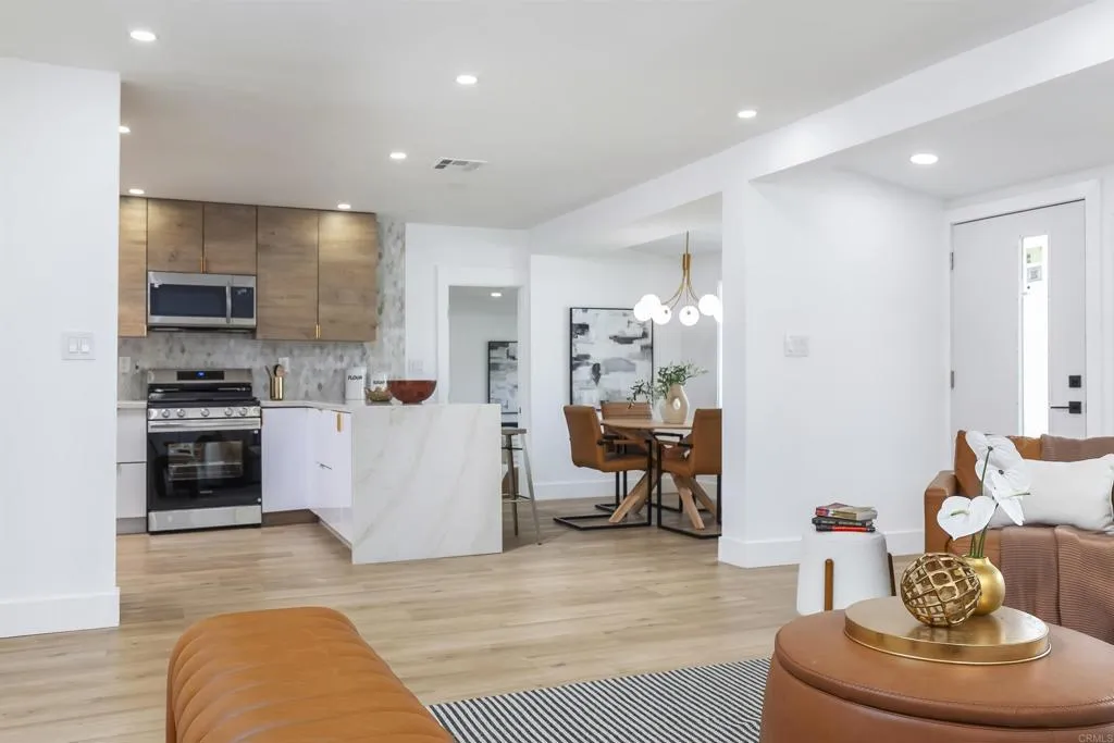 https://cdn.realtyfeed.com/cdn/127/306591582/2d7c6dae5a5beacb2e8225a236c5c3b7.webp