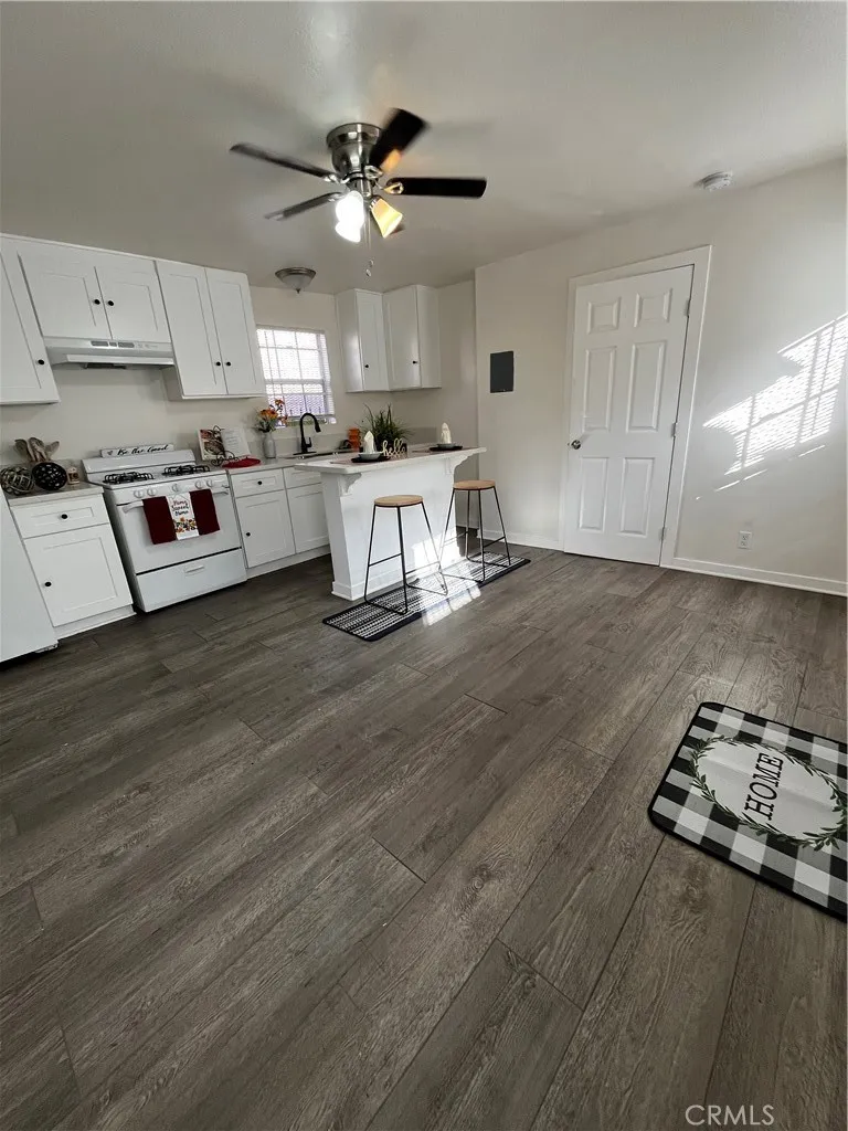 Los Angeles, CA 90037