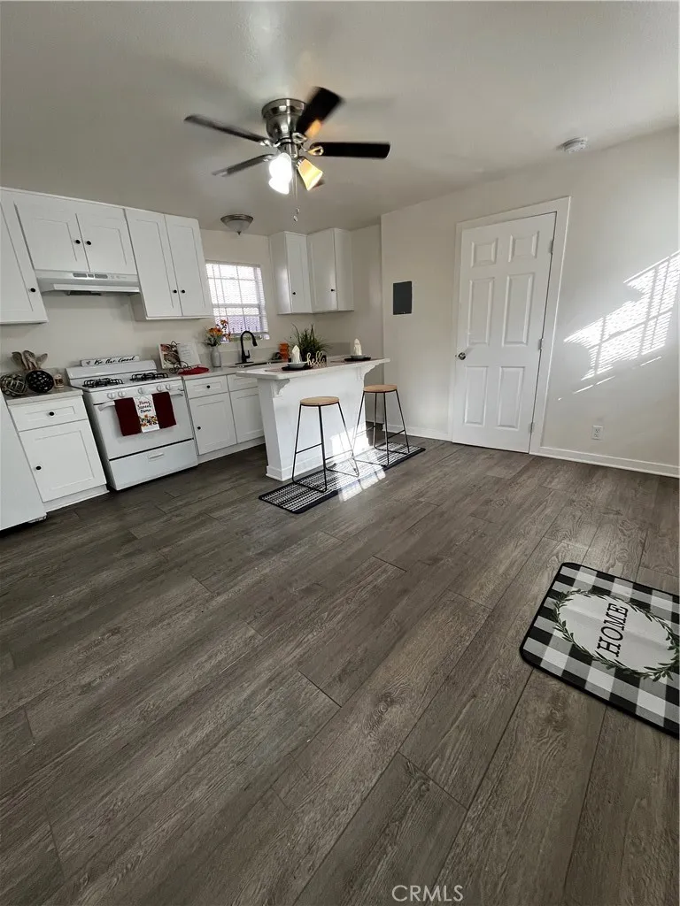 Los Angeles, CA 90037