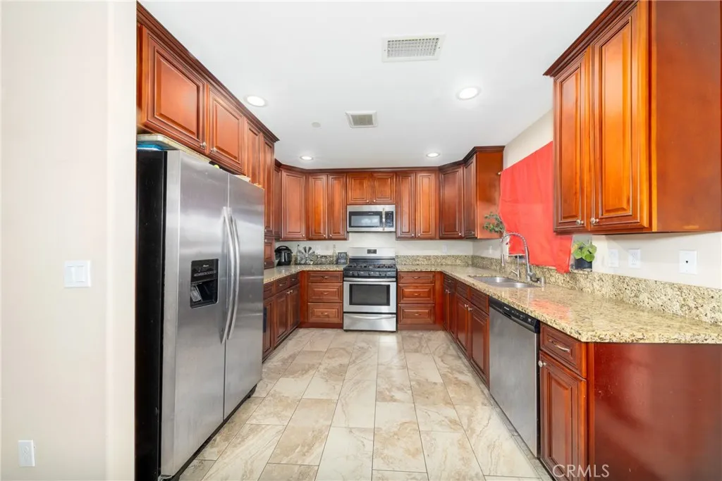 14632 Maricopa, Victorville, CA 92392 - Photo 4 of 43, Victorville, CA