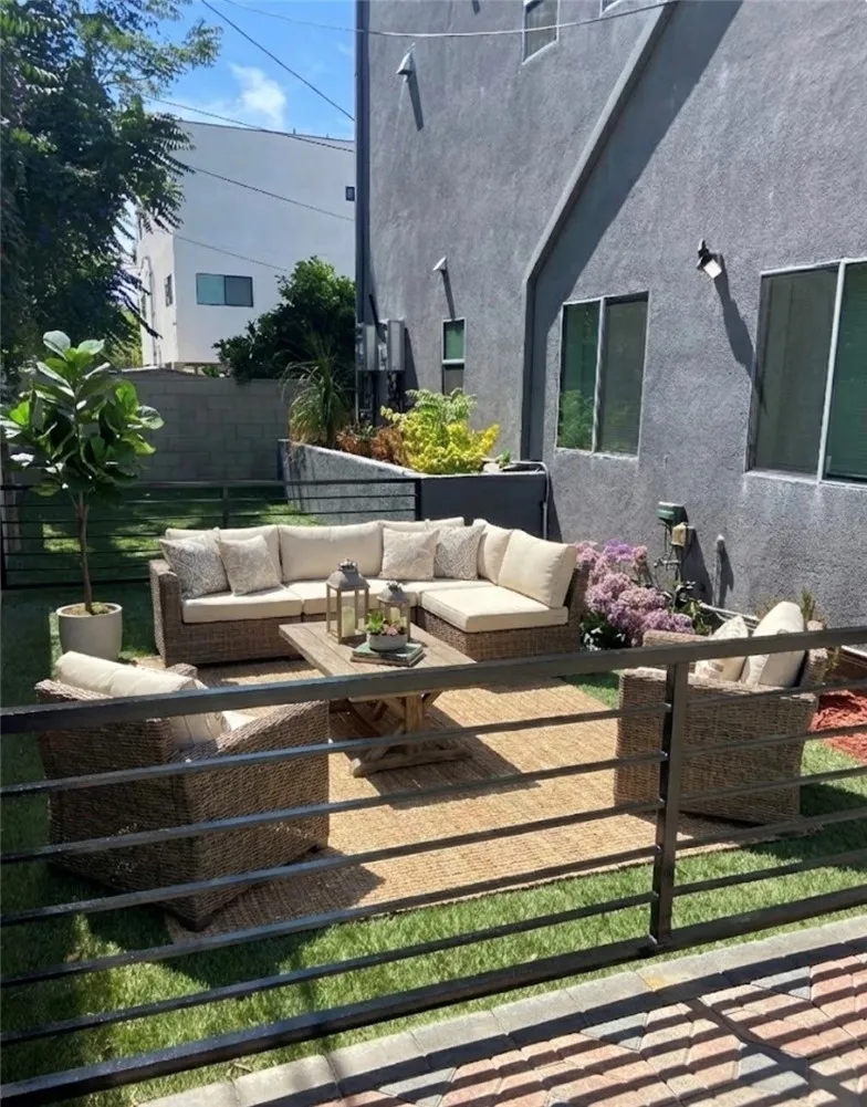 North Hollywood, CA 91601