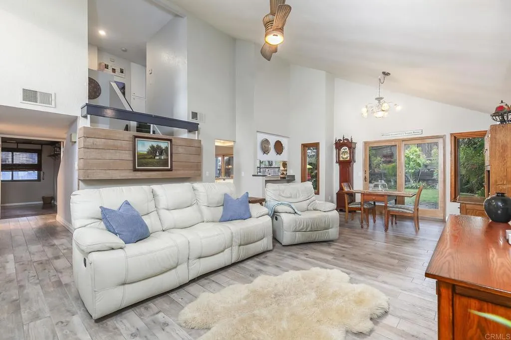 https://cdn.realtyfeed.com/cdn/127/306591737/fb3a266030ad2d46f1b78833ca375827.webp