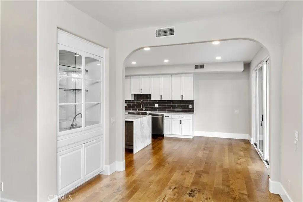 https://cdn.realtyfeed.com/cdn/127/306591738/b80bae48920821c4ba7502585631dafc.webp