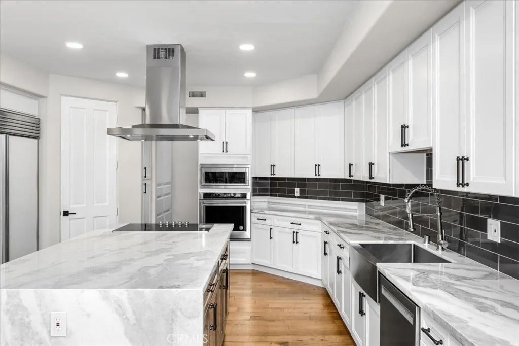 https://cdn.realtyfeed.com/cdn/127/306591738/ddd5e6e03b9947808b2afce57951f4ad.webp