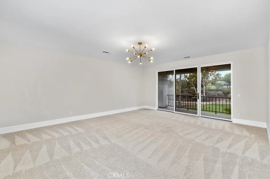 https://cdn.realtyfeed.com/cdn/127/306591738/f1046815e3974678571c7b9dfb771658.webp