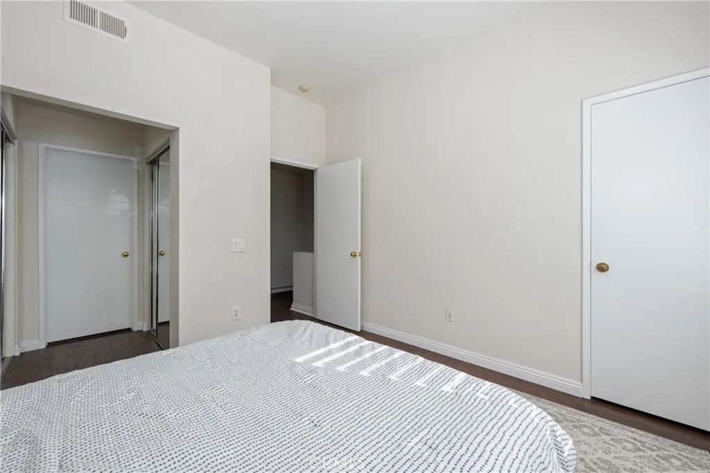 Photo #15: DW25263140 Listing: Photo #15