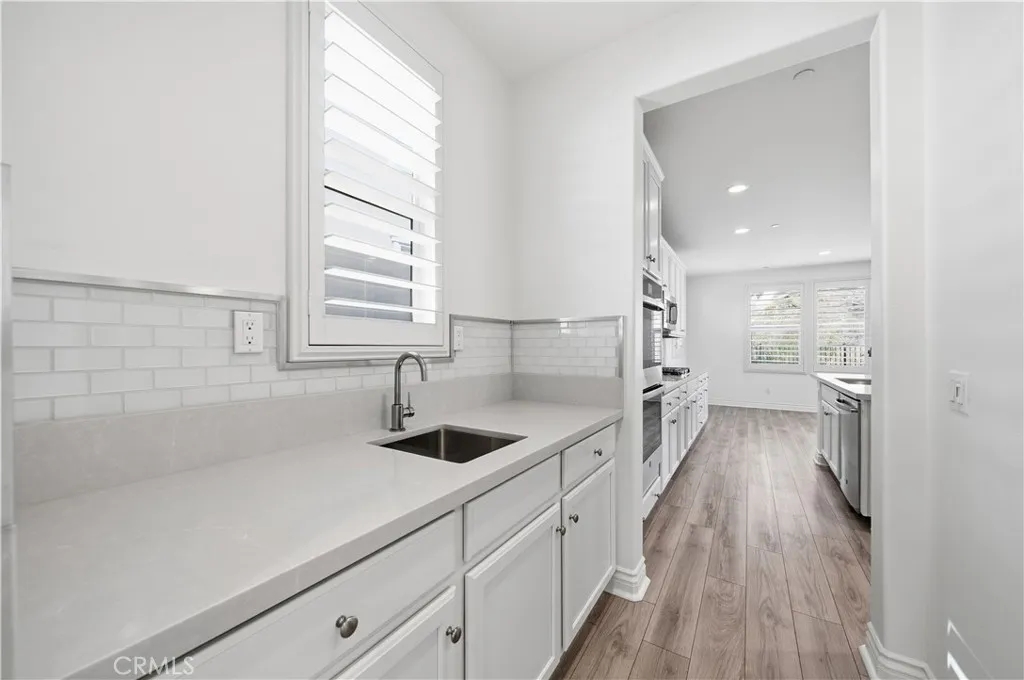 https://cdn.realtyfeed.com/cdn/127/306591800/358cd1cab9421a3035f95402f732a910.webp