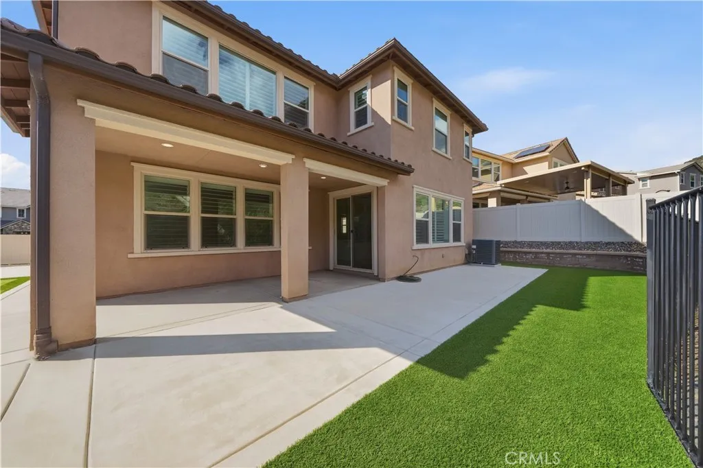 https://cdn.realtyfeed.com/cdn/127/306591800/48043fbbc176d663e8f12831999bd378.webp
