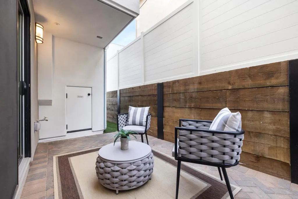 Photo #32: NDP2510981 Listing: Photo #32