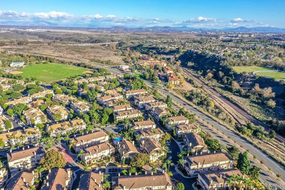 https://cdn.realtyfeed.com/cdn/127/306591835/e4953fd3080ca766121c5dbc34d87eb6.webp